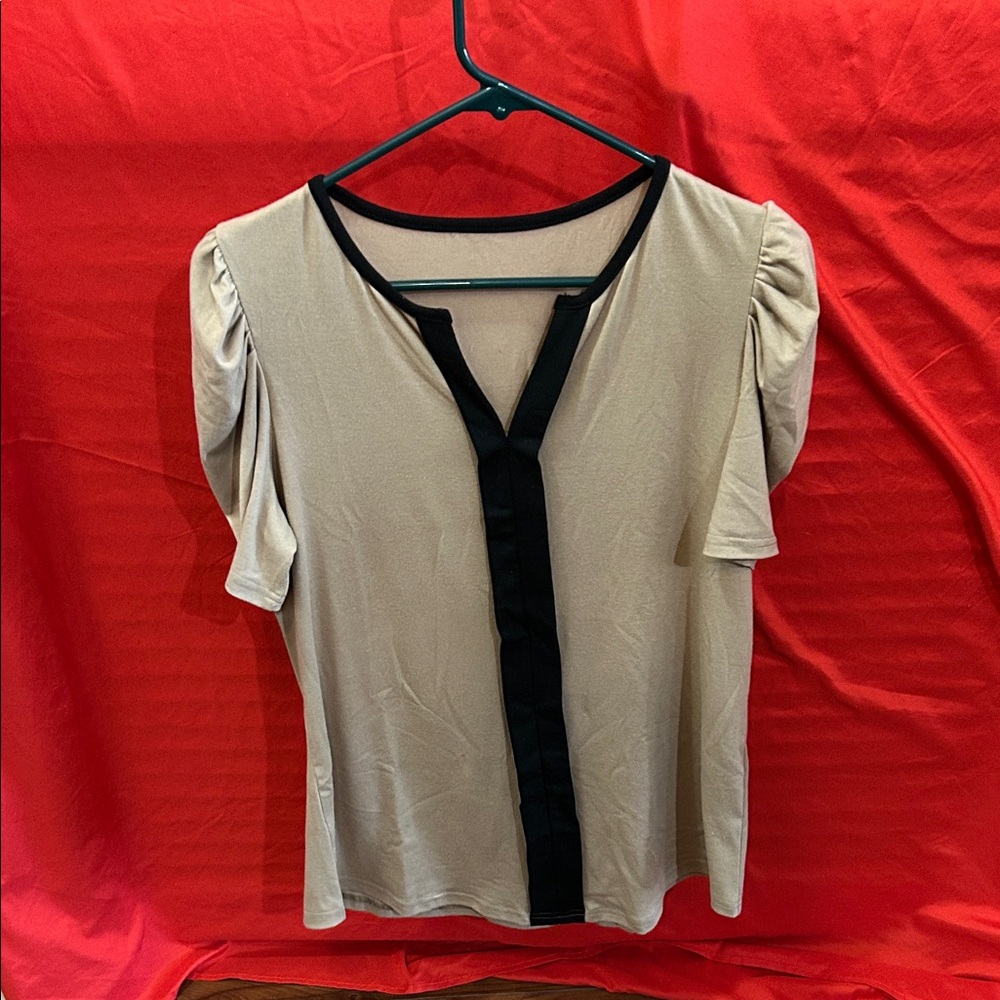 RAP BIN Elegant Beige and Black Women's Top Sz. medium